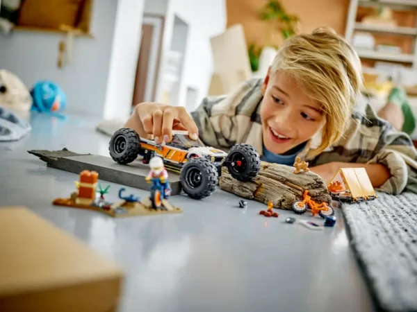 LEGO® 4x4 Off-Roader Adventures - 60387 - Image 11