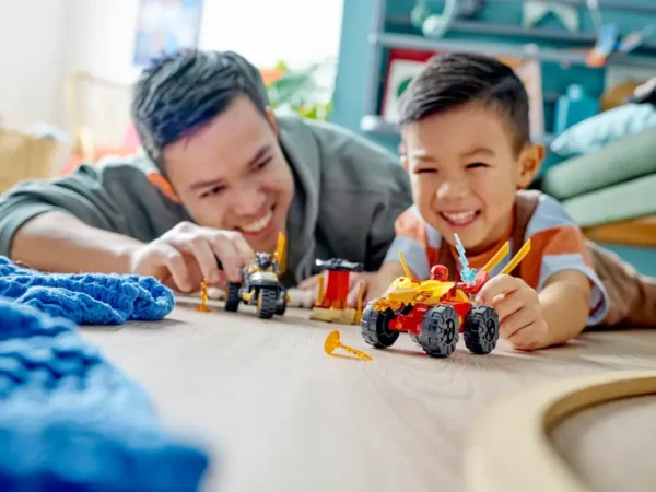 LEGO® Kai and Ras's Car and Bike Battle - 71789 - Image 8