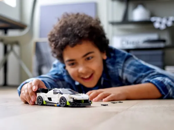 LEGO® Koenigsegg Jesko - 76900 - Image 9